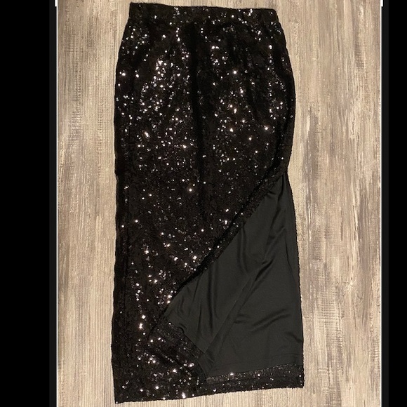 Sequence glitter skirt - Picture 3 of 10